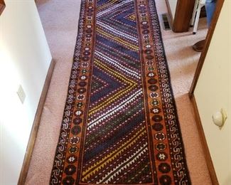 ORIENTAL RUG