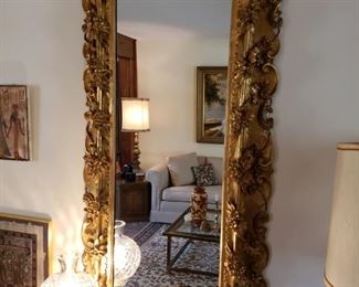 STUNNING HAND CARVED FLORENTINE GUILDED MIRROR