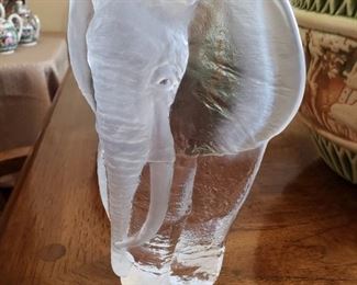 CRYSTAL ELEPHANT