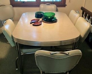 Retro chrome & Formica kitchen table with 6 upholstered chairs