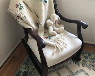 Rocking chair with arms