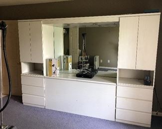 Nice bedroom dresser 