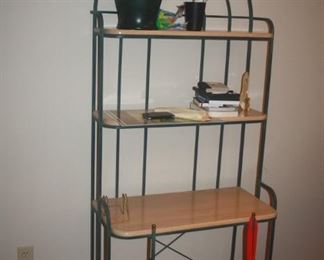 BAKERS RACK