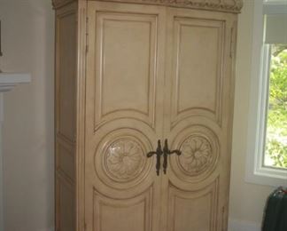 LARGE AMOUIR