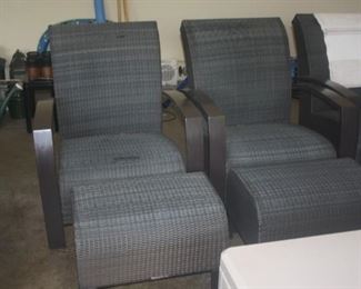 WICKER OUTDOOR FURNITURE