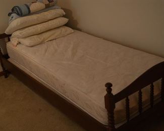 Youth bed from Forslund Furniture. We have 2 beds.
