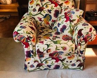 Oversized comfy like new chair
Sold