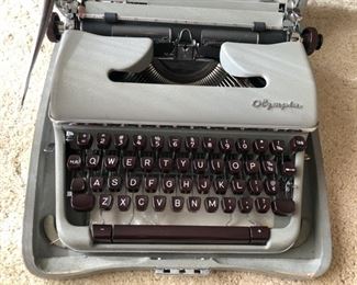 Olympia Type Writer