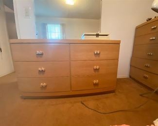 6 drawer dresser with mirror