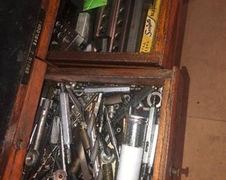 lot 107B, Drawers
