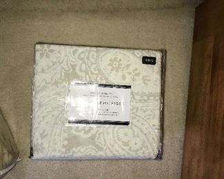 Tommy Hilfiger King Size Duvet Cover new in package $20.00