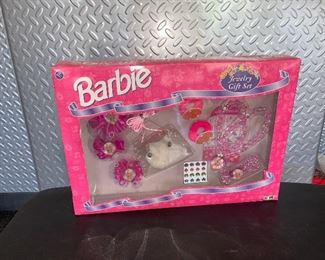 Barbie Gift Set $7.00