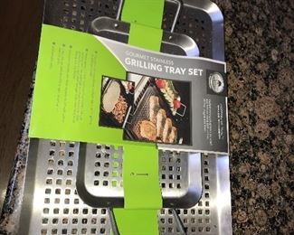Grilling Tray Set $10.00