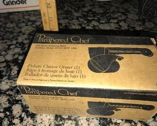 Pampered Chef Deluxe Cheese Grater $5.00