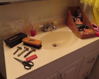 Straight Vintage Razors - Shoe Cleaning Supplies