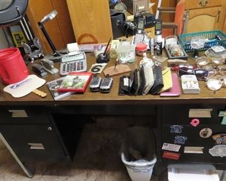 Metal Office Desk - Glasses - Office Supplies