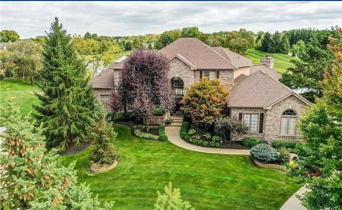 beautiful-home-with-6k-square-feet-of-treasures-starts-on-6-26-2020
