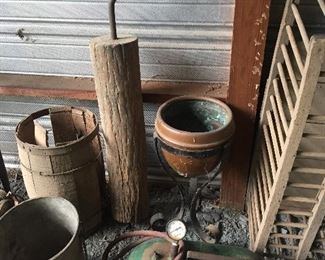Galvanized Pail/Well Pulley/Nail Keg
