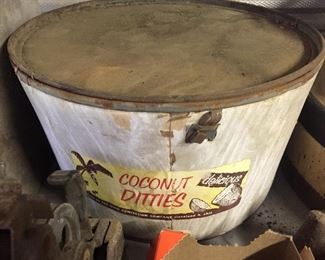 Coconut Ditties Can