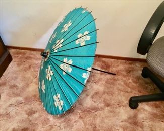 Vintage Asian Umbrella $15 Nice!