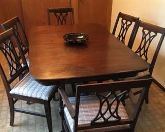 1940's Walnut Table & 6 Chairs Nice $195