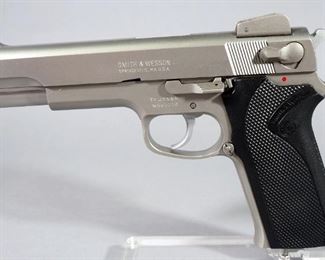 Smith & Wesson Model 1006 10mm Pistol SN# TFJ0996, With 2 Total Mags, In Hard Case