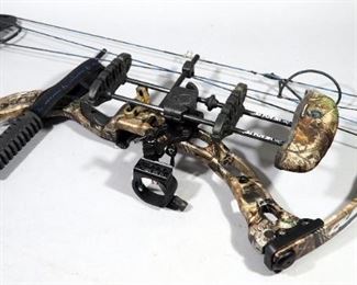 Quest G5 Rogue Compound Bow, 70lb Draw With Quiver And Sling In Plano Hard Case