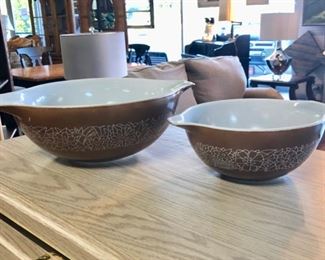 Vintage "PYREX" Woodland Flowers Nesting / Mixing Bowls, #442 & #444