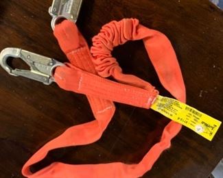 "SAFEWISE" Shock Absorbing Lanyard