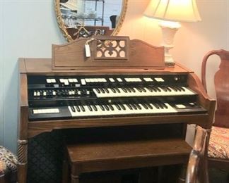 FREE TO A GOOD HOME...Antique Organ from the early 1900's, and yes, it does work