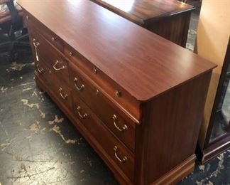 Cherry 6-Drawer Dresser