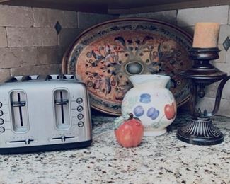 Toaster and kitchen items.