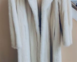 Sm. size mink coat.