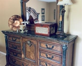 Matching Baroque style dresser w/mirror.