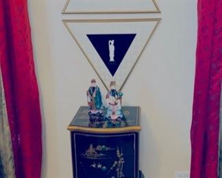 Blk. lacquer 3 drawer Chinese end table, two triangles w carvings.