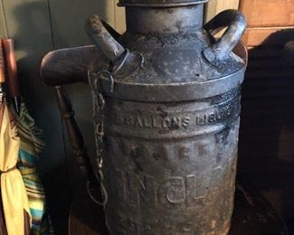 Sinclair Oil Can by Ellisco