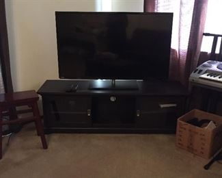 Toshiba 50" TV with remote