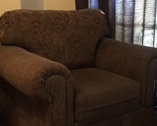 Like new with reservable cushions.