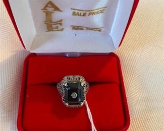 Sterling filagree ring with onyx stone