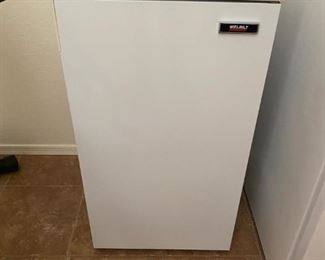 mini refrigerator 