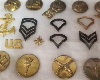 military badges 