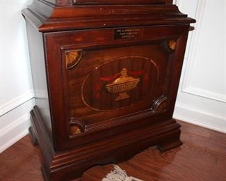 #4 - Ridgeway "Victory at Yorktown" Bicentennial Limited Edition Grandfather Clock