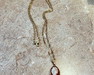 #11 - 14K Yellow Gold Necklace with 14K Yellow Gold Cameo Pendant