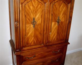 #54 - White Furniture Co. King Bedroom Set