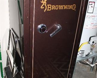 #82 - Browning Gun Safe