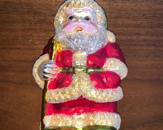 Santa Hand in Pocket $10.00