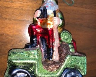 Santa Hunting $8.00