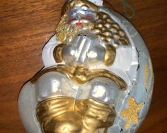 Santa Gold and White $5.00