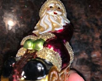 Santa in Sleigh $5.00