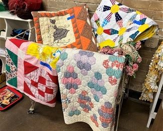 TWIN AND FULL SIZE QUILTS
